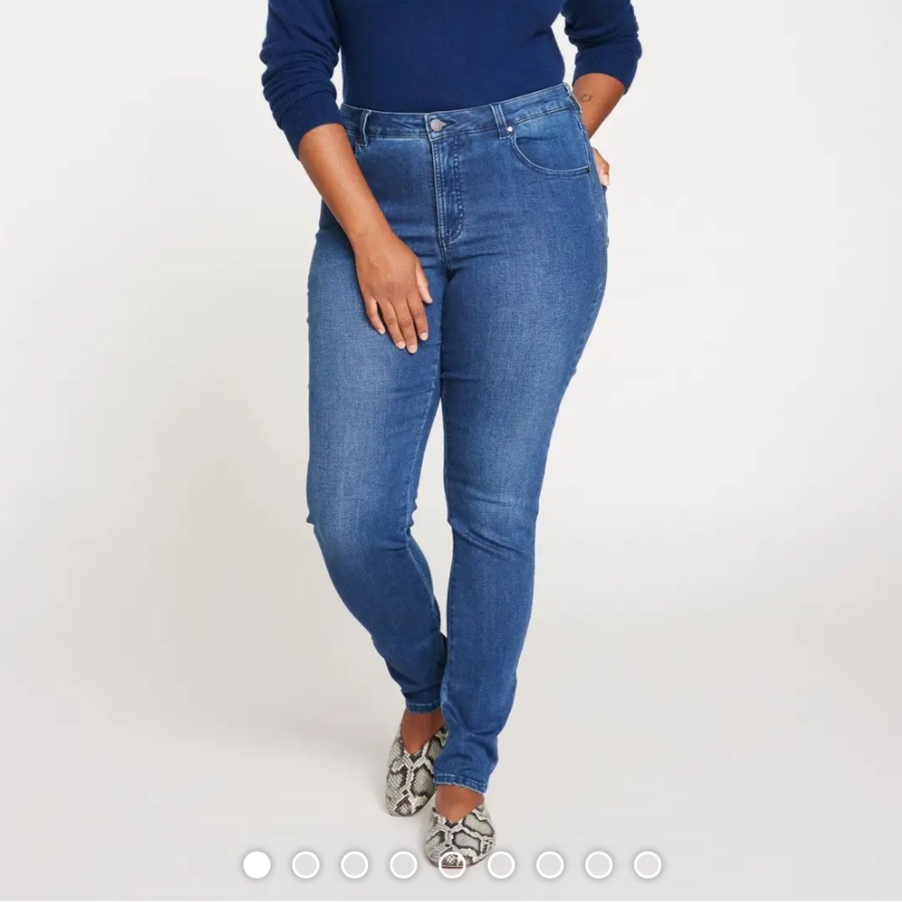 Universal Standard Seine Mid Rise Skinny Jean in true blue - size 10